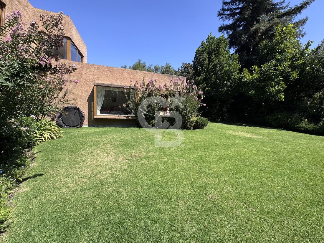 House in Lo Barnechea, Santiago Metropolitan Region, Chile 2 - 17435016