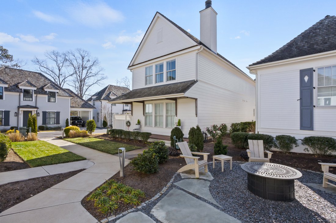 Greenville, South Carolina, United States 3 - 17435165