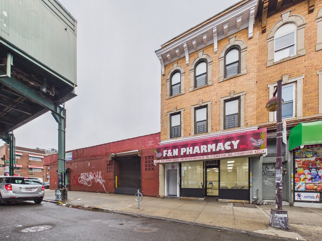New York, New York, United States 2 - 17435029