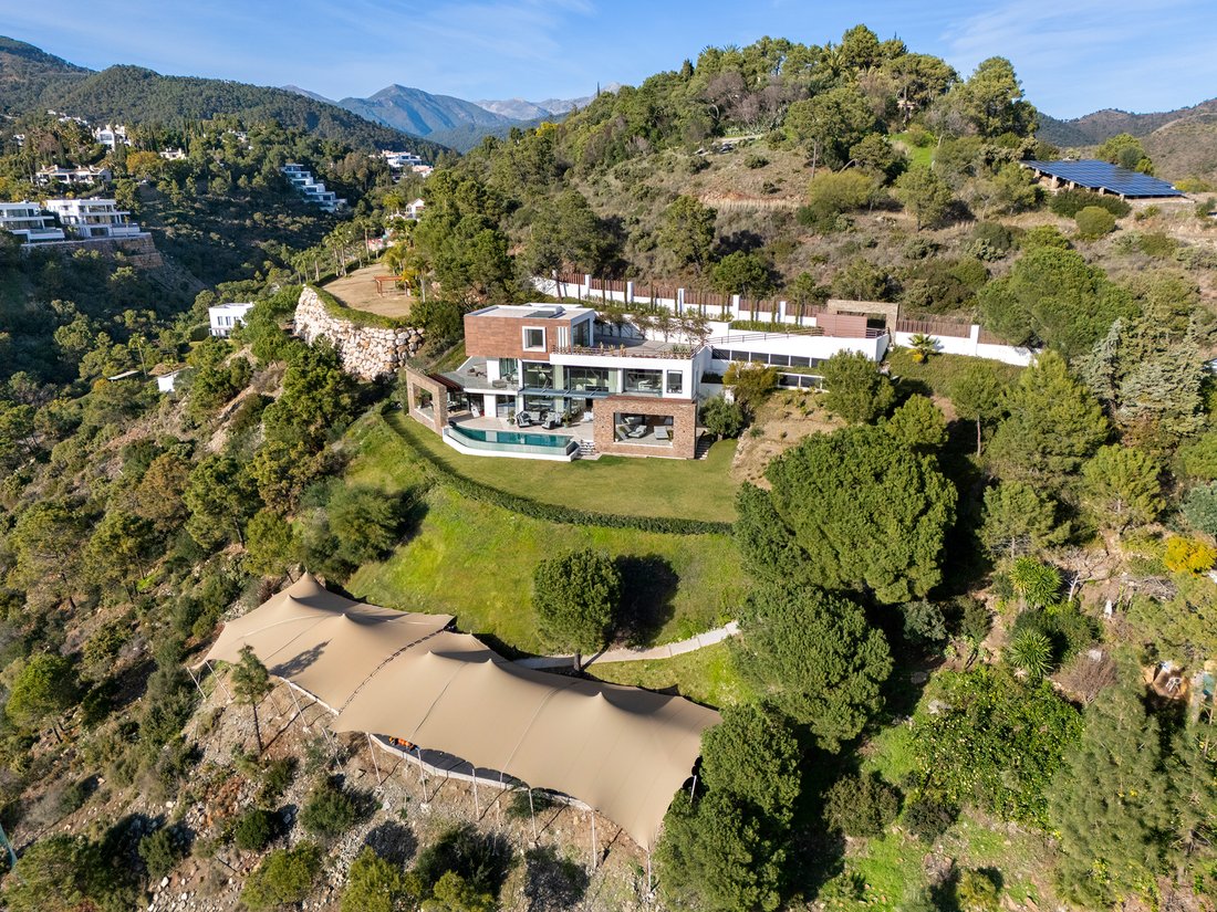 House in Benahavis, Andalusia, Spain 2 - 17210104