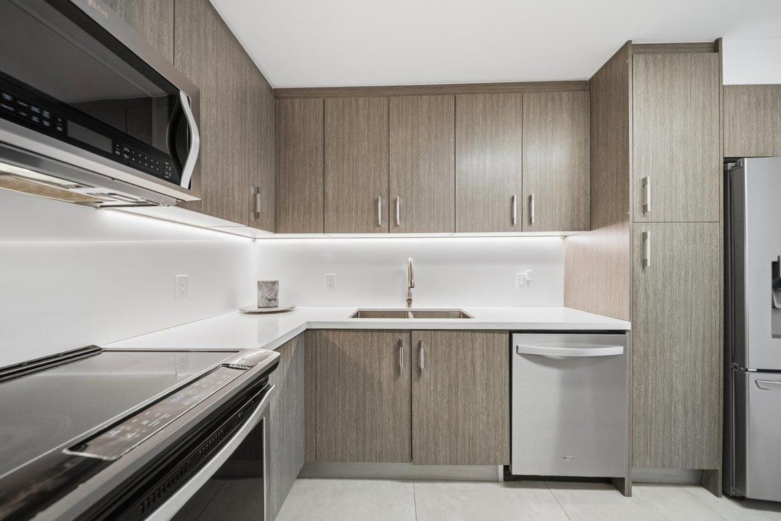 Condo in Miami Beach, Florida, United States 4 - 17435058