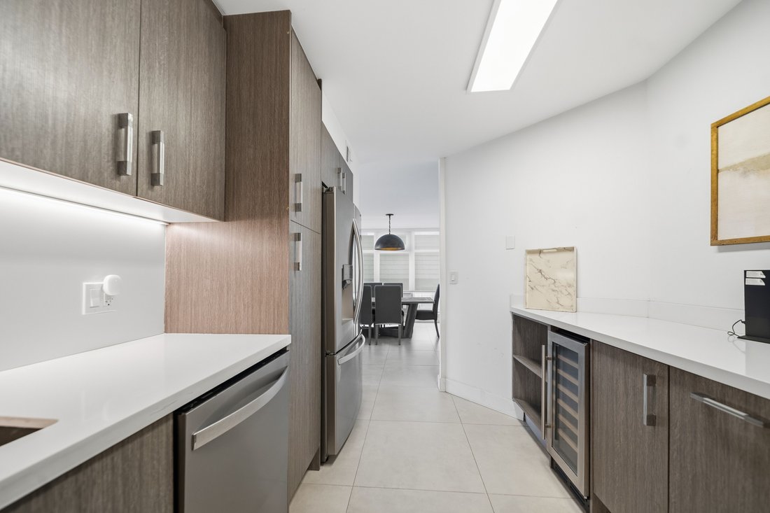 Condo in Miami Beach, Florida, United States 3 - 17435058