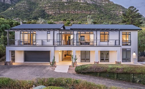 Estate in Cape Town, Western Cape, South Africa 1