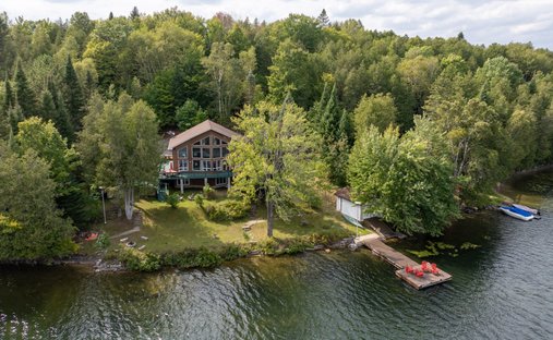 Haus in Brennan's Hill, Québec, Kanada 1