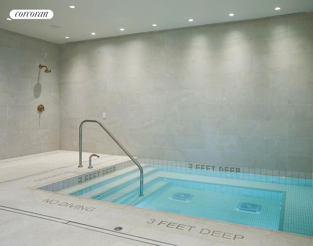 Condo in New York, New York, United States 4 - 17437469