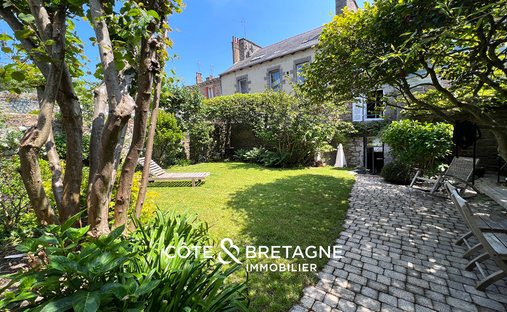 Maison à La Tour d'Auvergne, Saint-Brieuc, France 1