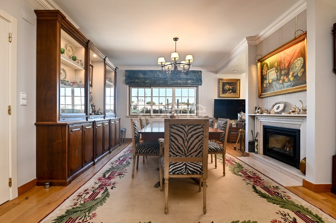Apartment in Estoril, Cascais e Estoril, Lisbon 4 - 17439341