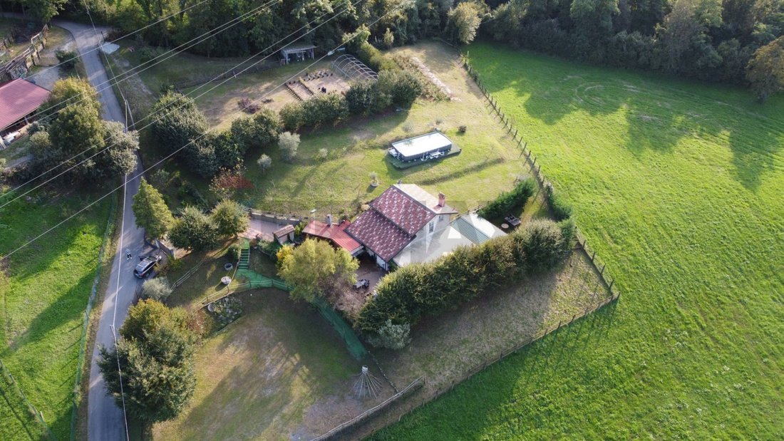 Endine, Lombardy, Italy 3 - 17439501
