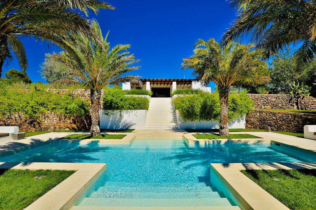 House in Santa Eularia des Riu, Balearic Islands, Spain 2 - 16815692