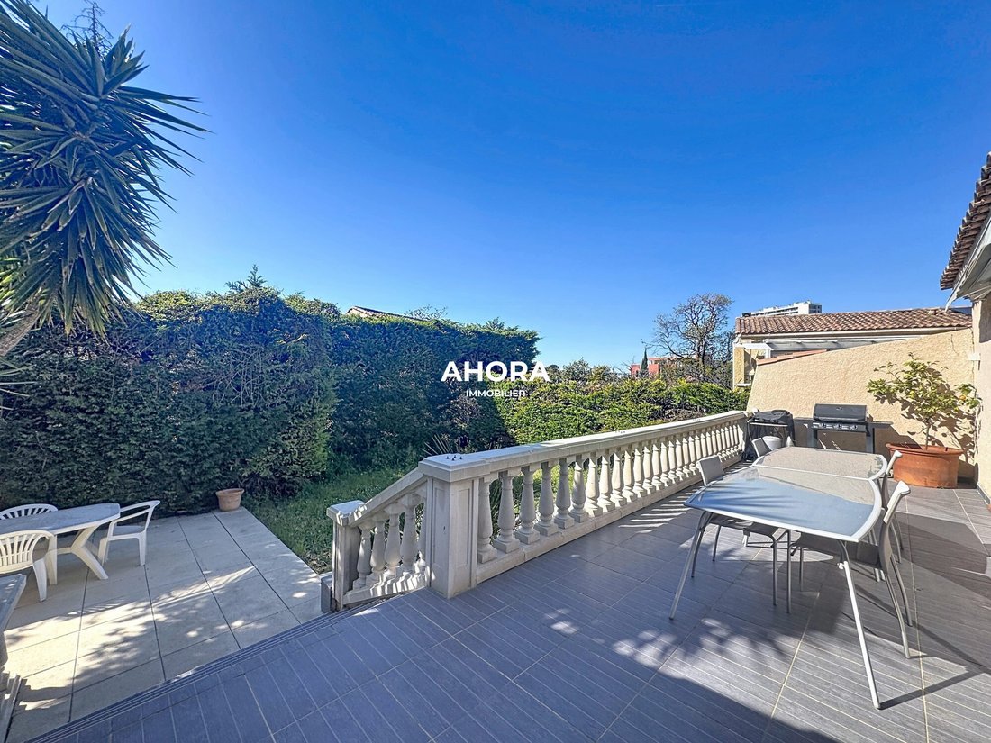Villa in Vaufrèges, Marseille, Provence-Alpes-Côte d'Azur 4 - 17439904