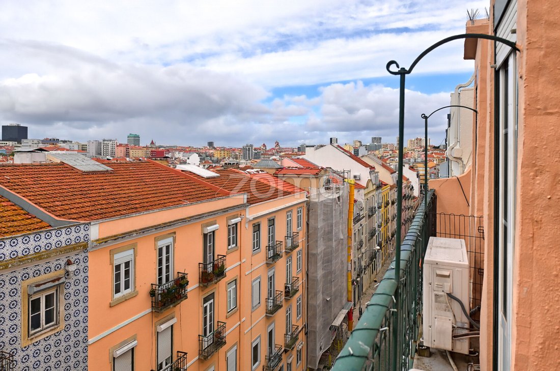 Apartment in Arroios, Lisbon, Portugal 3 - 17439269