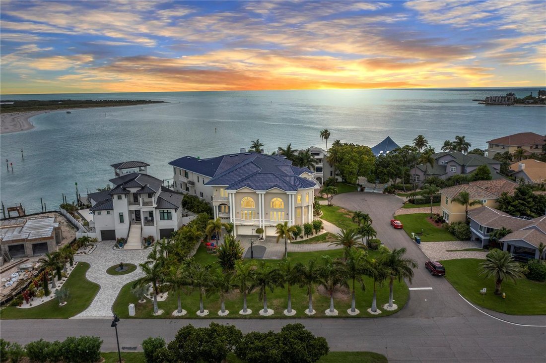 House in St. Petersburg, Florida, United States 1 - 17437837