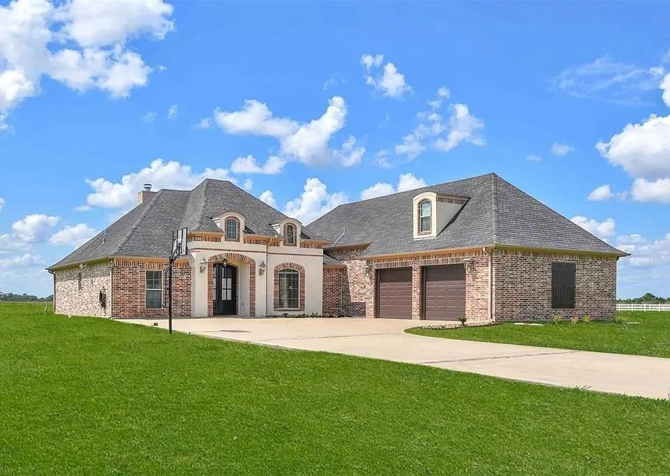 House in Beaumont, Texas, United States 1 - 17438288