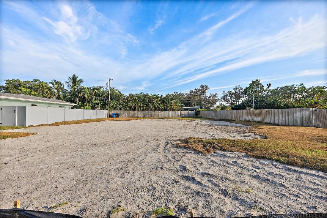Land in St. Petersburg, Florida, United States 5 - 17436255