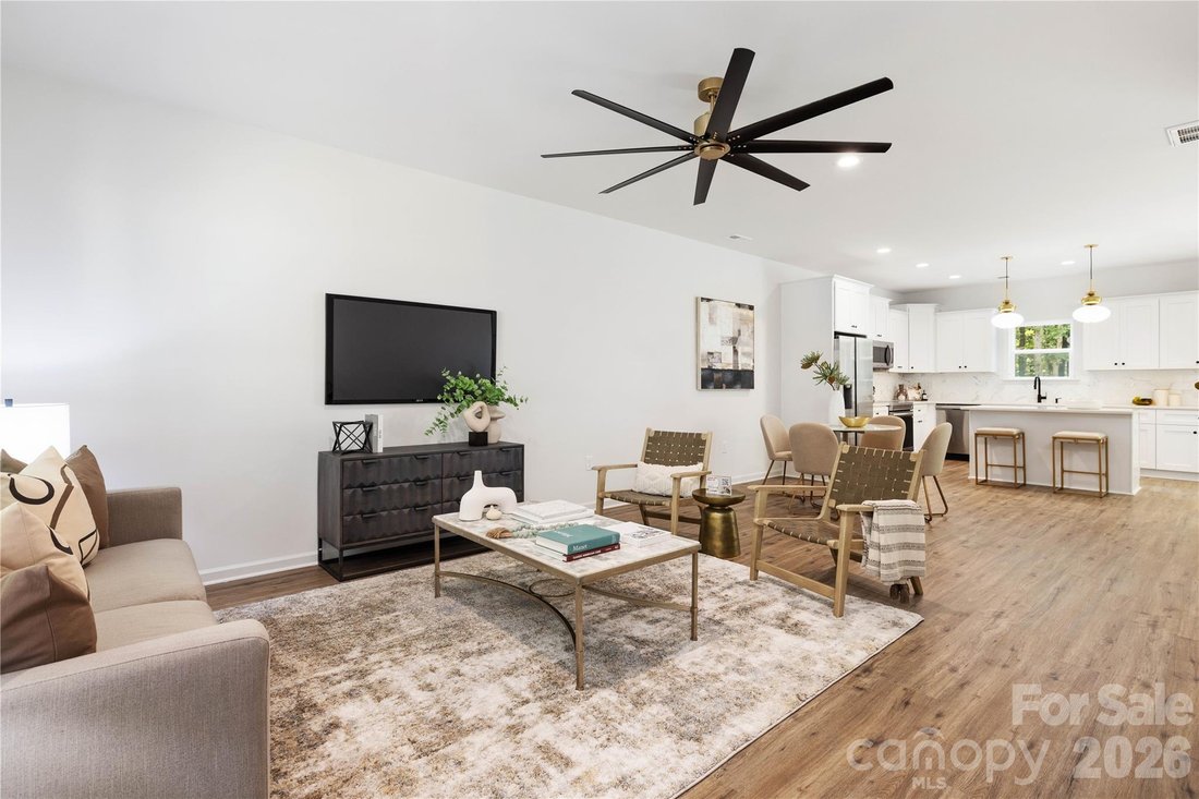 House in Harrisburg, North Carolina, United States 3 - 17436647