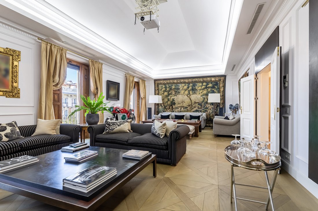 Apartment in Chamberi, Madrid, Spain 1 - 16544401