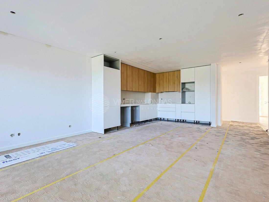 Apartment in Charneca de Caparica e Sobreda, Setubal, Portugal 3 - 17436712
