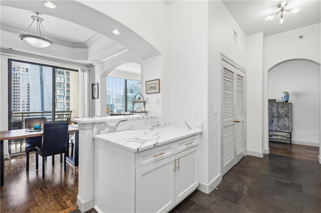 Condo in Atlanta, Georgia, United States 5 - 17438845