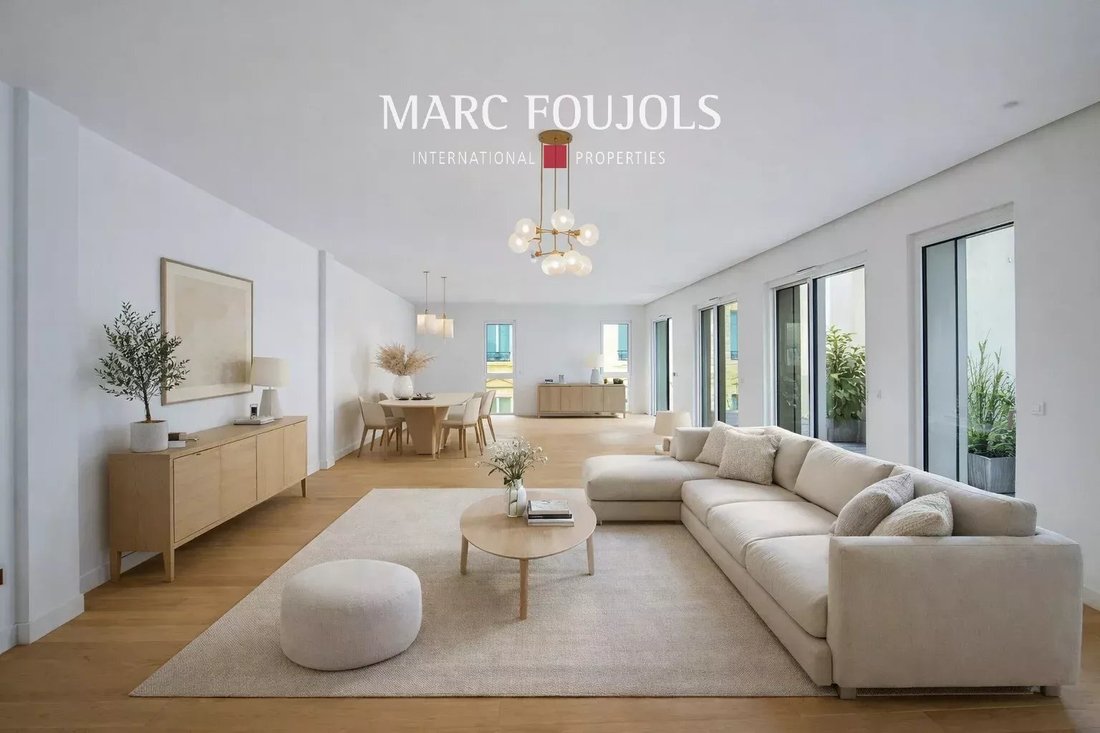 Apartment in Saint Philippe du Roule, Paris 8e Arrondissement, Paris 5 - 17436188