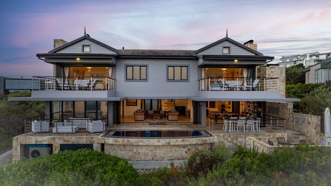 Estate in Pinnacle Point, Western Cape, South Africa 3 - 17437885