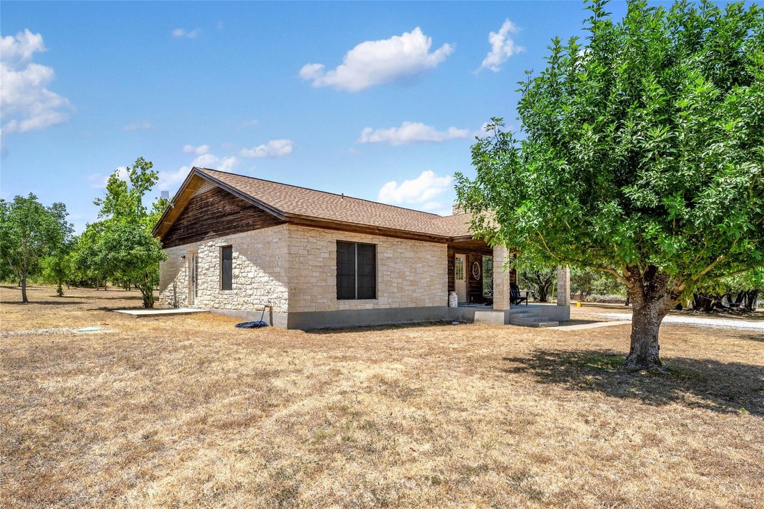 House in Liberty Hill, Texas, United States 3 - 17437908