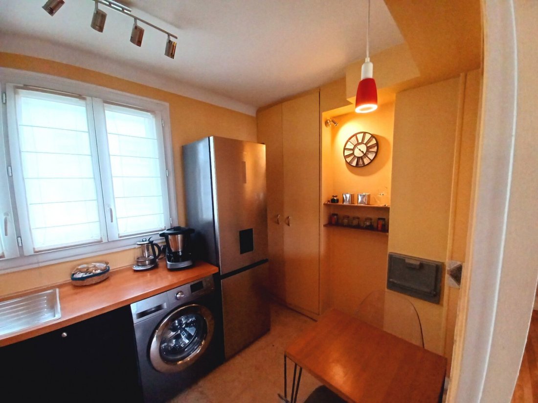 Apartment in Clignancourt-Jules Joffrin, Paris 18e Arrondissement, Paris 4 - 17435796