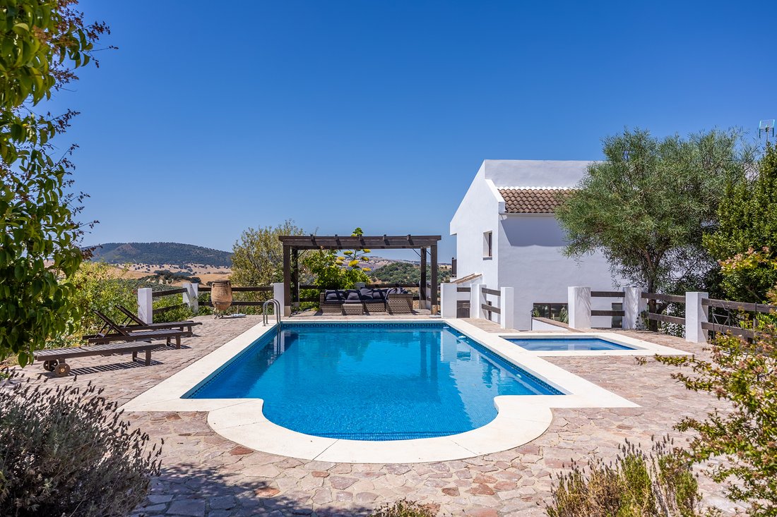 Finca in Algodonales, Andalusia, Spain 2 - 17436773