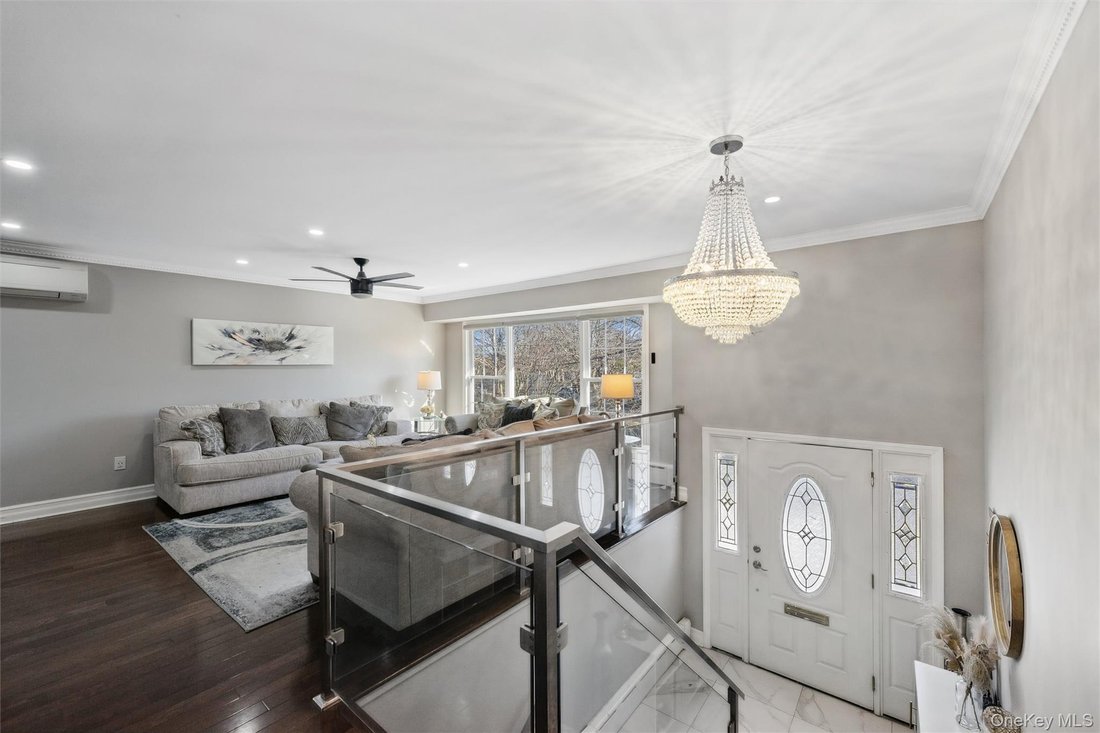 House in Woodmere, New York, United States 4 - 17439036