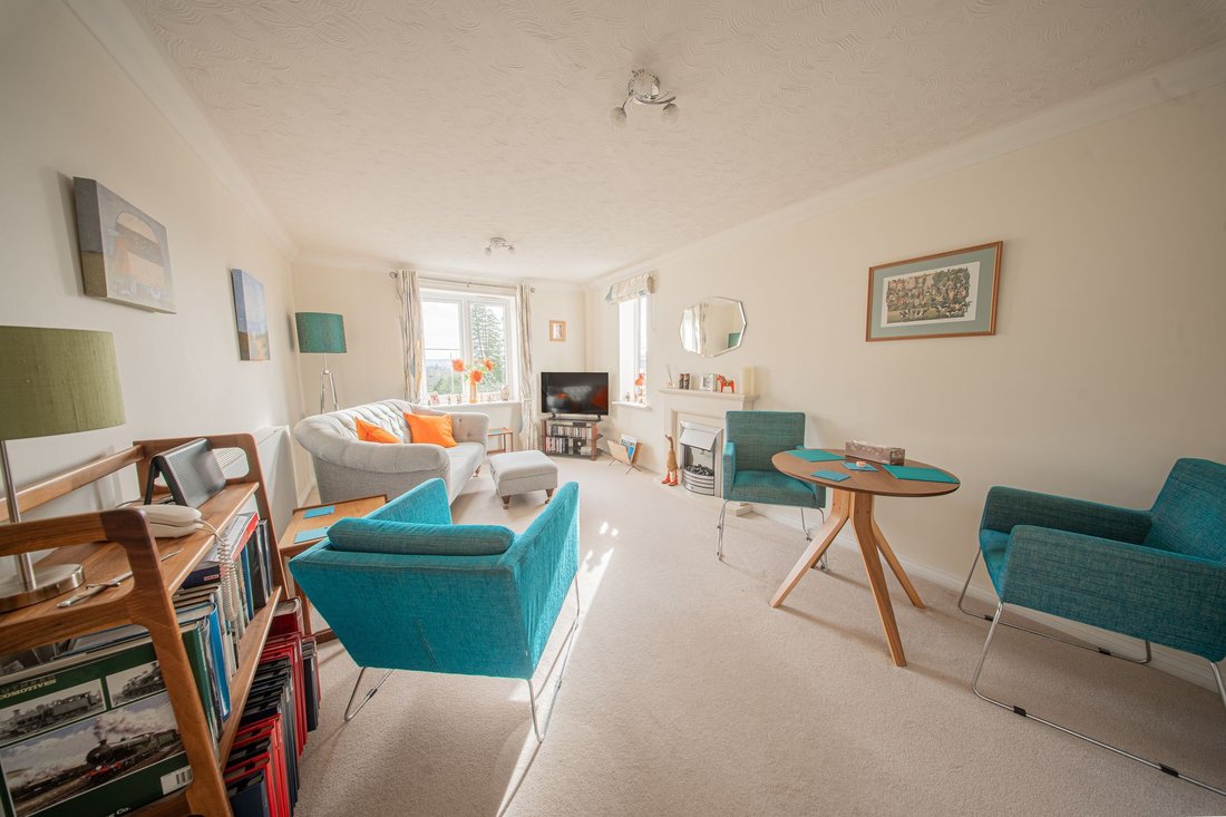 Apartment in Haywards Heath, England 3 - 17436531