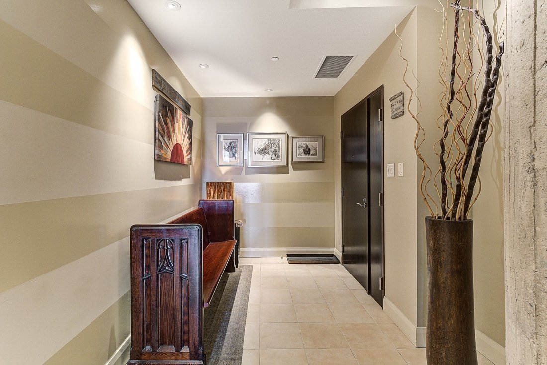 Condo in Montréal, Quebec, Canada 4 - 17438881