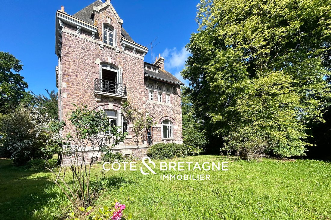 Castle in Binic, Binic-Etables-sur-Mer, France 1 - 17438802