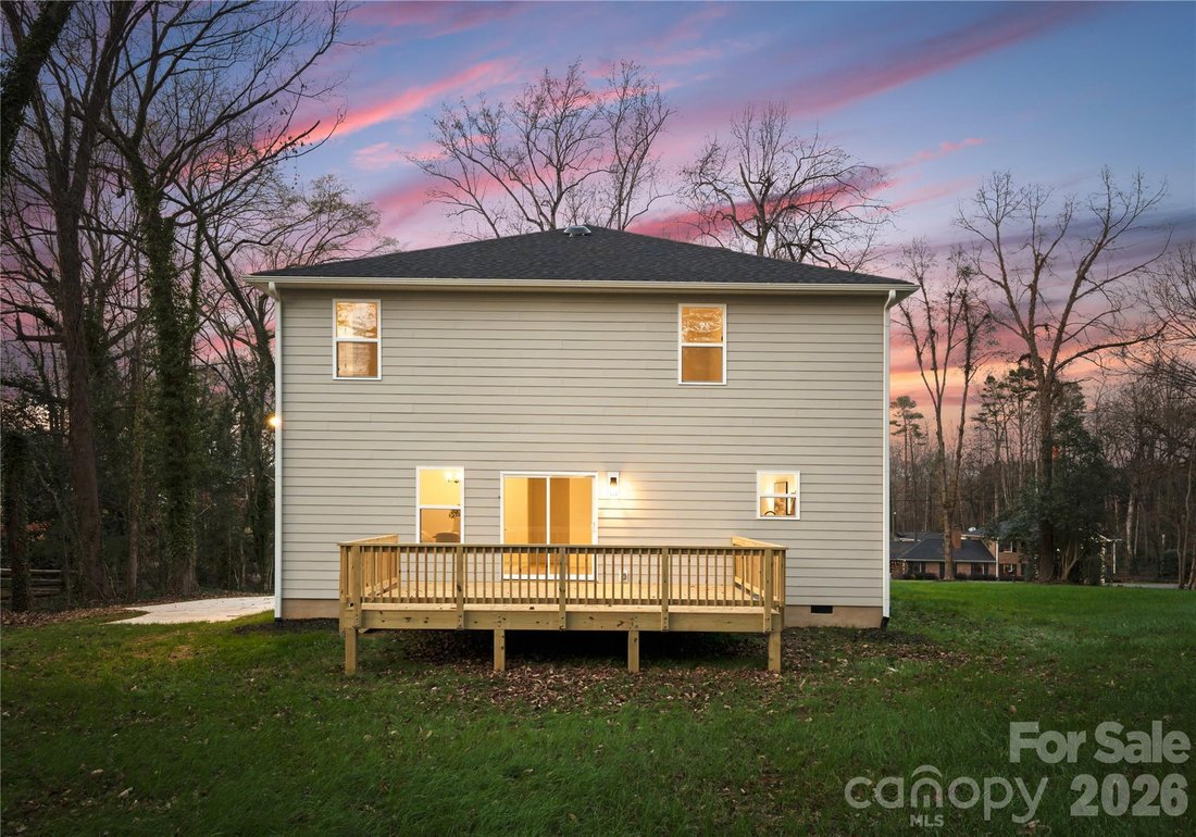 House in Harrisburg, North Carolina, United States 2 - 17436647