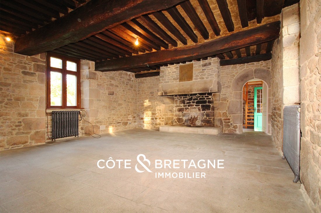 Castello a Bourbriac, Bretagna, Francia 4 - 17438931