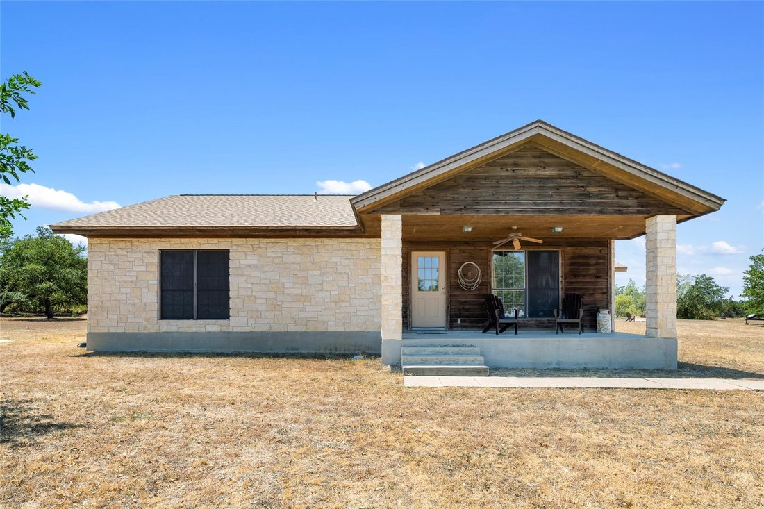 House in Liberty Hill, Texas, United States 2 - 17437908