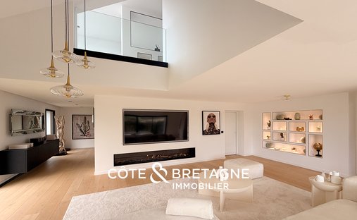 House in Kerguelen-Quehello Congard-Maison Rou, Larmor-Plage, France 1