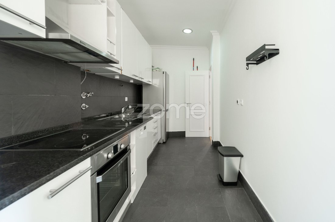 Apartment in Campo de Ourique, Lisbon, Portugal 3 - 17439346