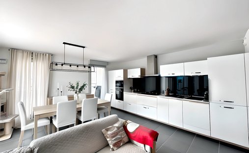 Apartment in Ouest, Saint-Genis-Pouilly, France 1