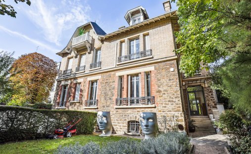 House in Vincennes, Ile-de-France, France 1