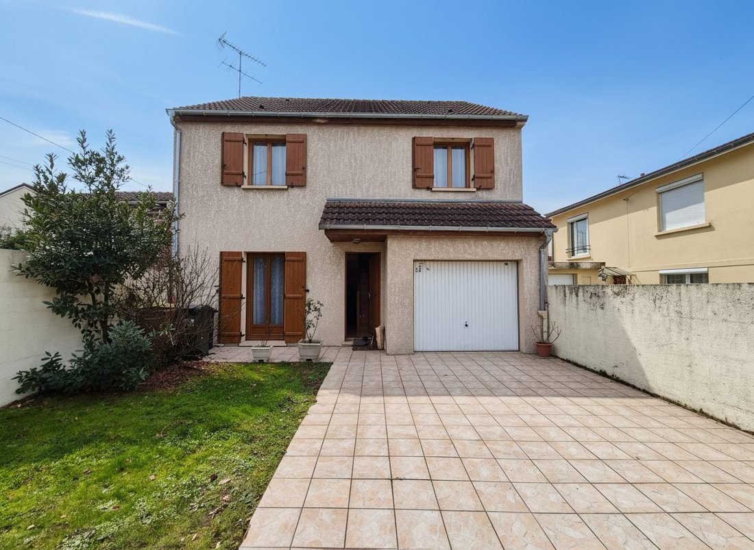 House in Grenouillère-Marnois-Rive de Marne, Noisy-le-Grand, France 2 - 16941904