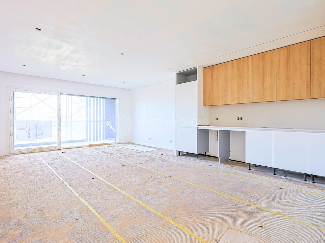 Apartment in Charneca de Caparica e Sobreda, Setubal, Portugal 1 - 17436712