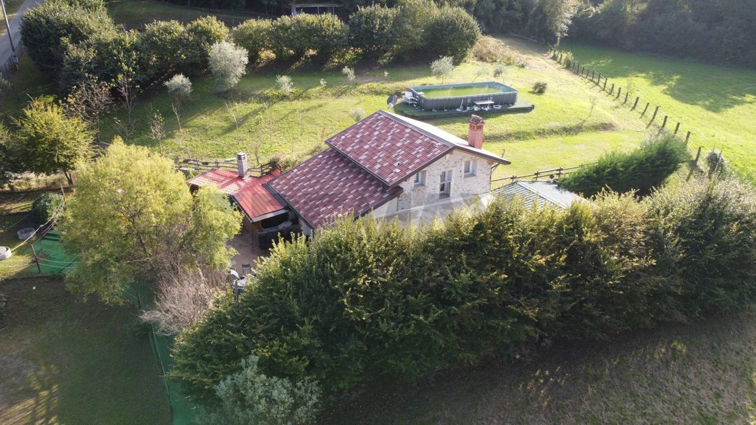 Endine, Lombardy, Italy 1 - 17439501