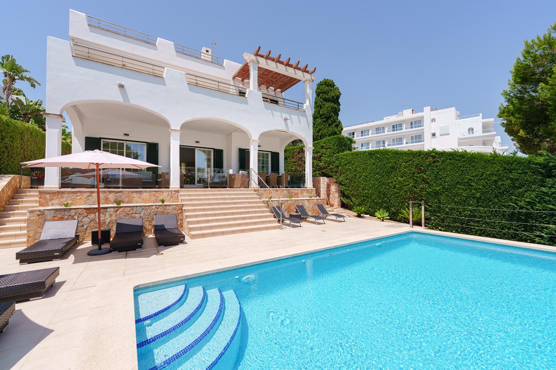 House in Cala d'Or, Santanyi, Balearic Islands 3 - 15863012