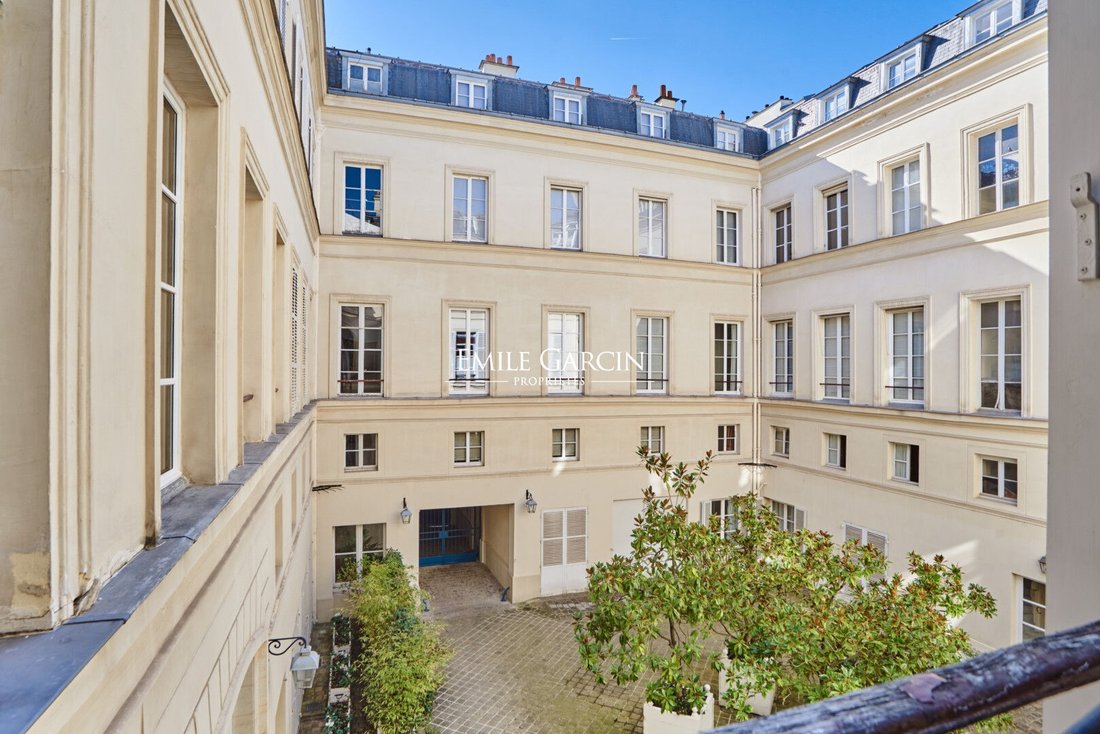 Apartment in Invalides, Paris 7e Arrondissement, Paris 1 - 17438982