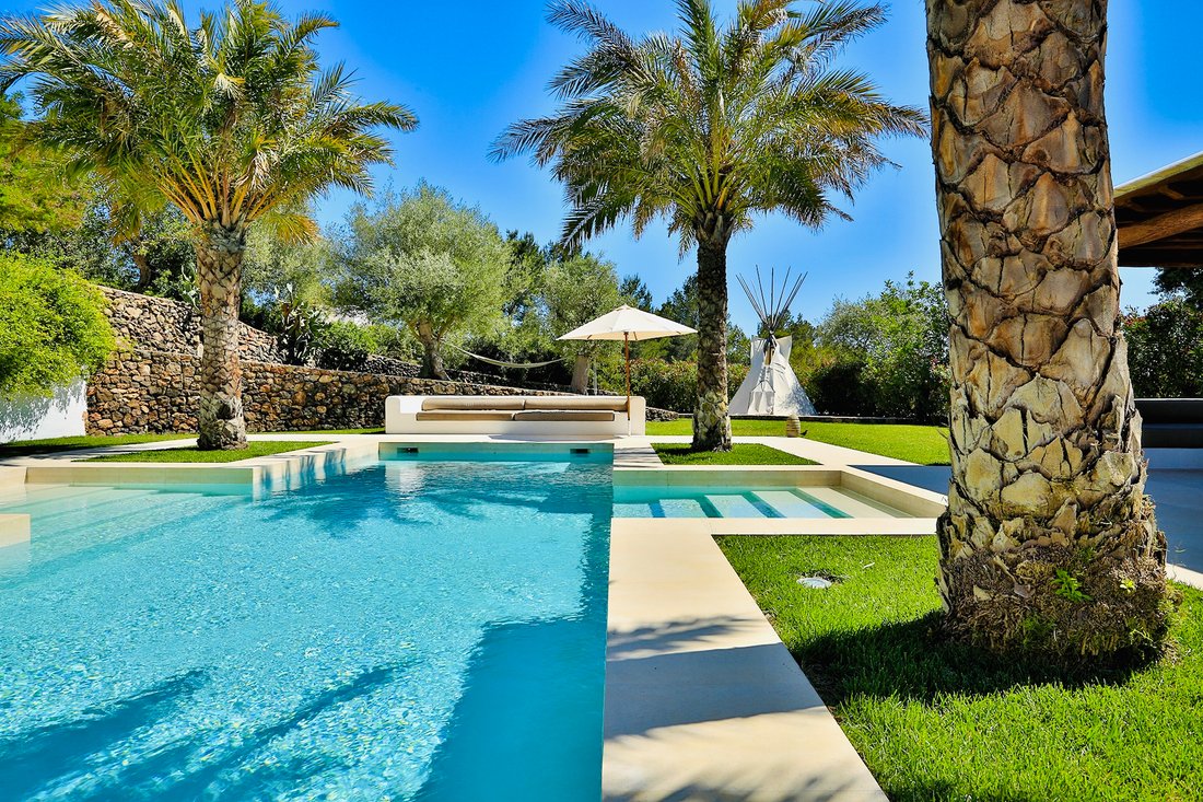 House in Santa Eularia des Riu, Balearic Islands, Spain 4 - 16815692