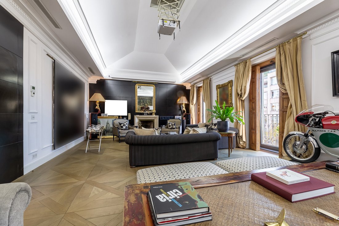 Apartment in Chamberi, Madrid, Spain 5 - 16544401