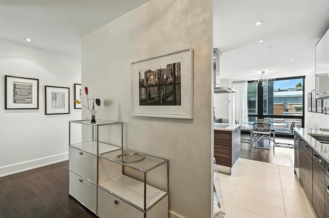 Condo in Westmount, Quebec, Canada 2 - 17327670
