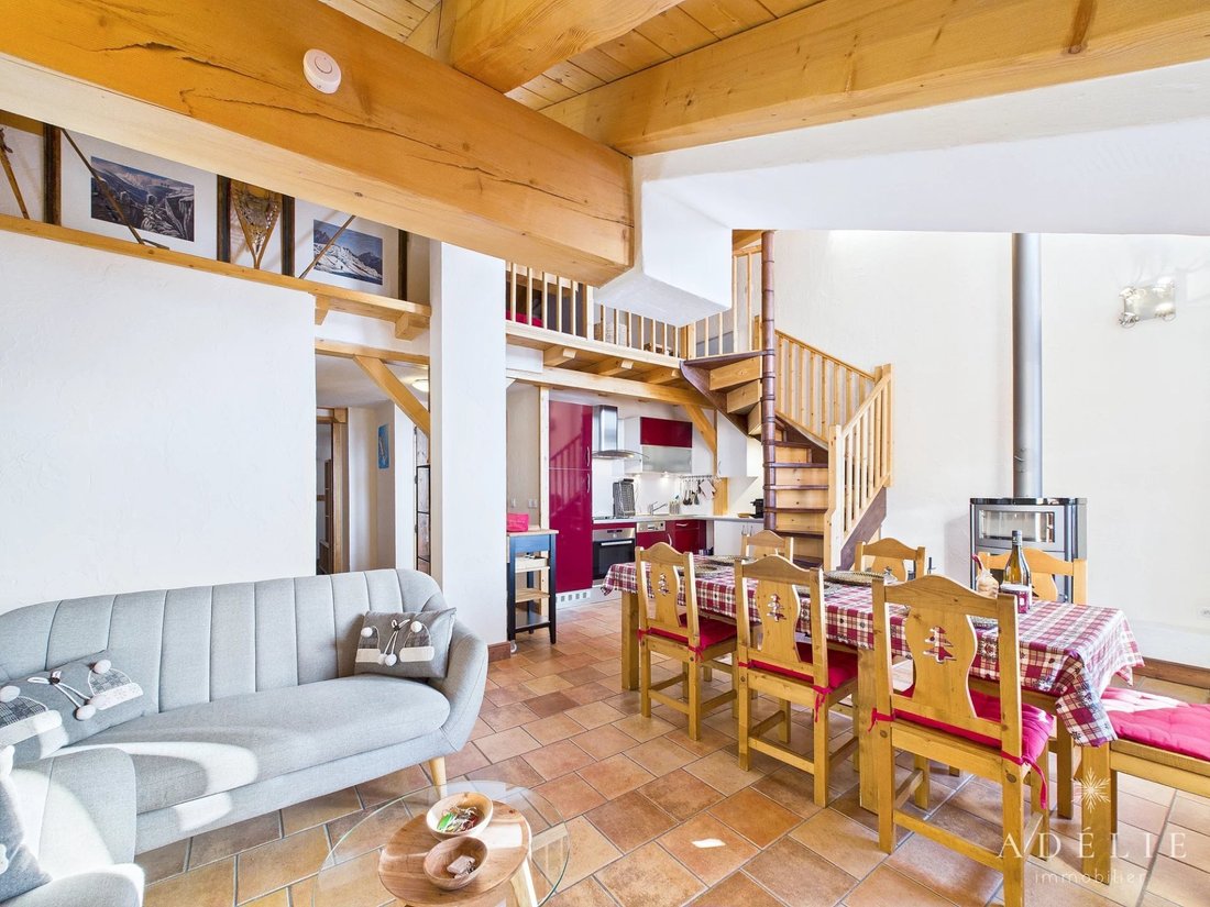 Apartment in Montvalezan, Auvergne-Rhône-Alpes, France 2 - 17436403