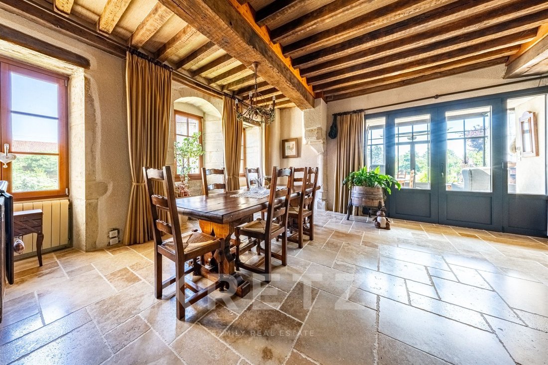 Estate in Cordeliers, Dijon, France 4 - 17436405