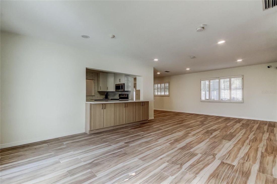 House in Tampa, Florida, United States 3 - 17437853