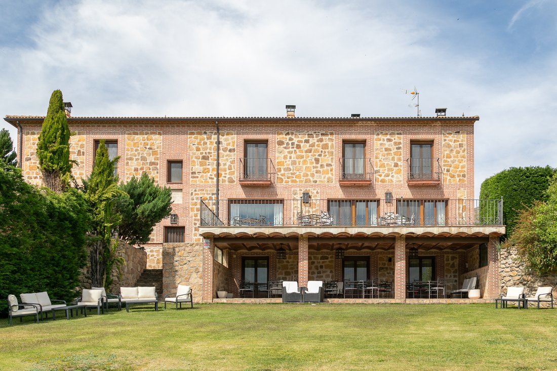 House in Navalonguilla, Castile and Leon, Spain 2 - 14331416
